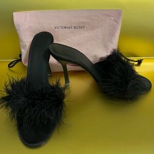 Vintage Y2K Victoria’s Secret Satin Marabou Heels – Size 8